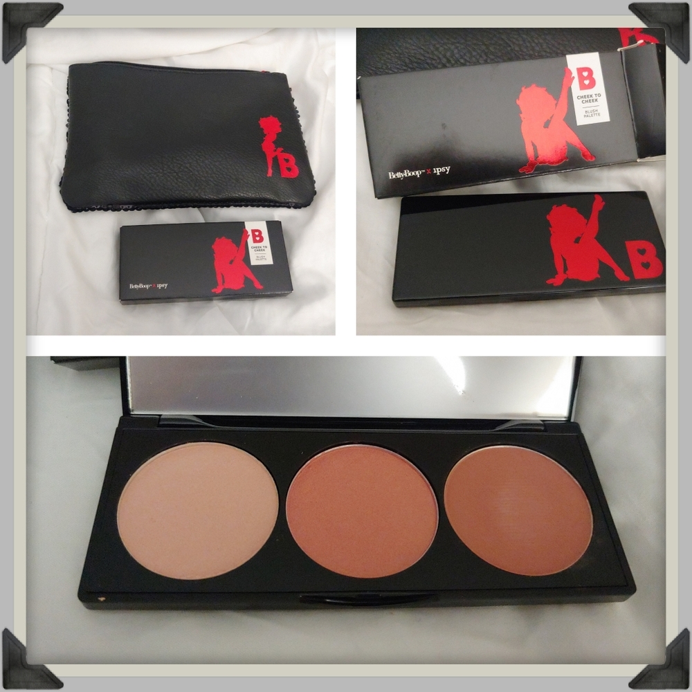 NIB Ipsy Betty Boop Blush and Bag Set